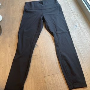 Lululemon black 7/8 leggings